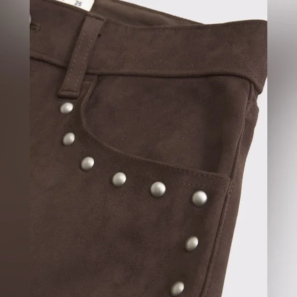 Abercrombie & Fitch High Rise 90s Relaxed Vegan Suede Pant - Picture 8 of 8